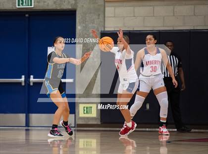 Thumbnail 1 in Liberty vs Bakersfield Christian photogallery.