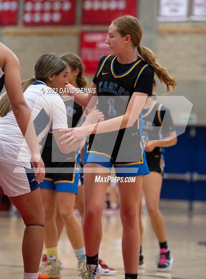Thumbnail 1 in Liberty vs Bakersfield Christian photogallery.