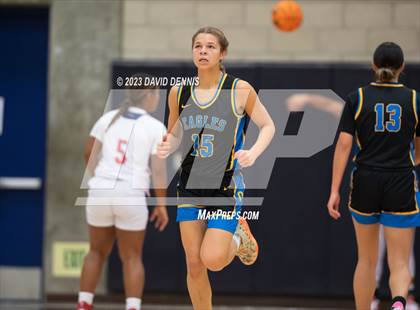 Thumbnail 1 in Liberty vs Bakersfield Christian photogallery.