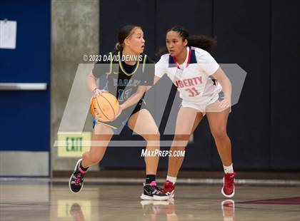 Thumbnail 1 in Liberty vs Bakersfield Christian photogallery.