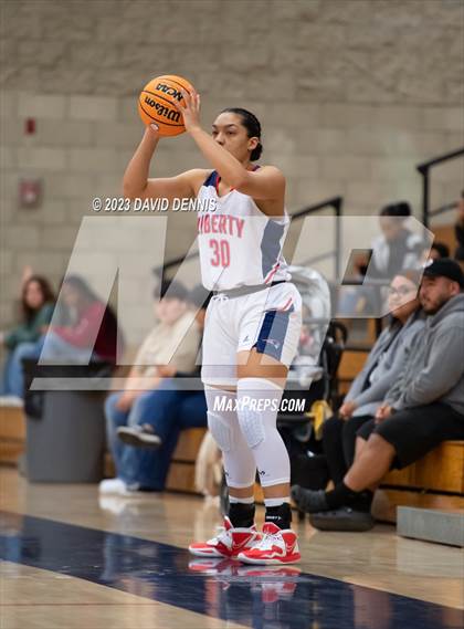 Thumbnail 1 in Liberty vs Bakersfield Christian photogallery.