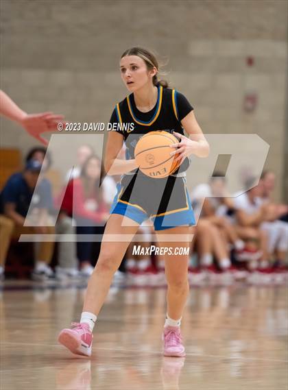 Thumbnail 2 in Liberty vs Bakersfield Christian photogallery.