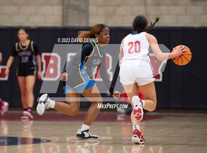 Thumbnail 1 in Liberty vs Bakersfield Christian photogallery.