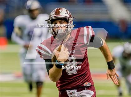 Thumbnail 3 in College Station vs. Calallen (UIL 5A Semifinal) photogallery.