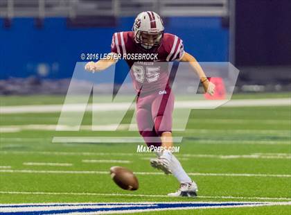 Thumbnail 3 in College Station vs. Calallen (UIL 5A Semifinal) photogallery.