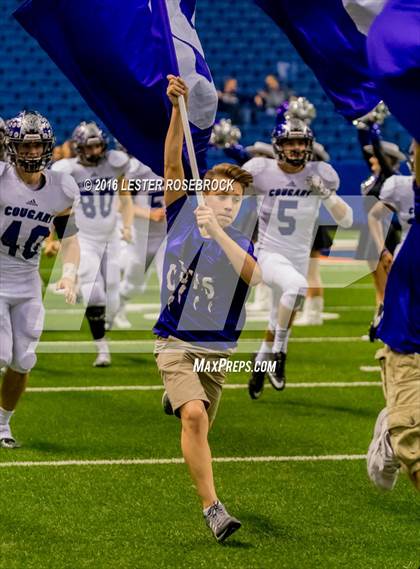 Thumbnail 3 in College Station vs. Calallen (UIL 5A Semifinal) photogallery.