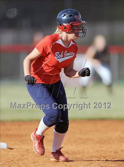 Thumbnail 1 in Hoover @ Bob Jones photogallery.