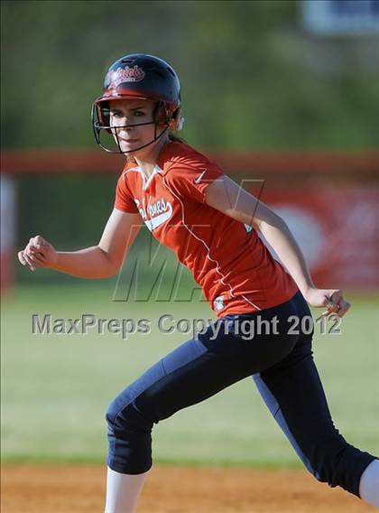 Thumbnail 1 in Hoover @ Bob Jones photogallery.