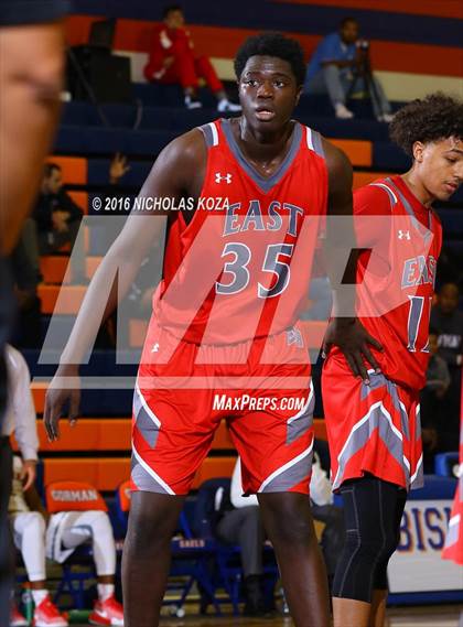 Thumbnail 3 in Denver East vs. Windermere Prep (Tarkanian Classic) photogallery.