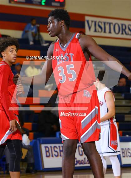 Thumbnail 2 in Denver East vs. Windermere Prep (Tarkanian Classic) photogallery.