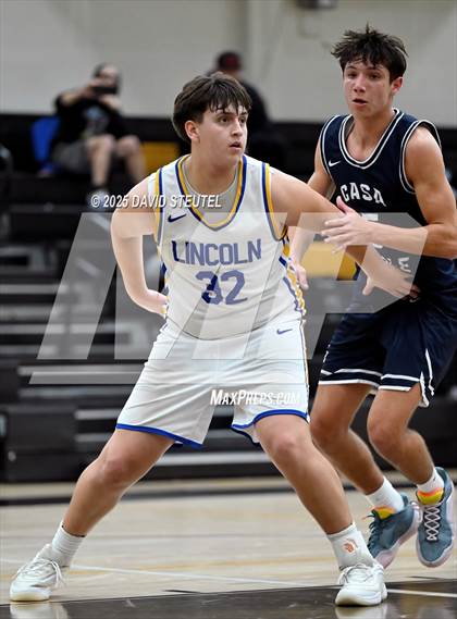 Thumbnail 1 in Casa Roble vs. Lincoln (Mel Good Holiday Classic) photogallery.