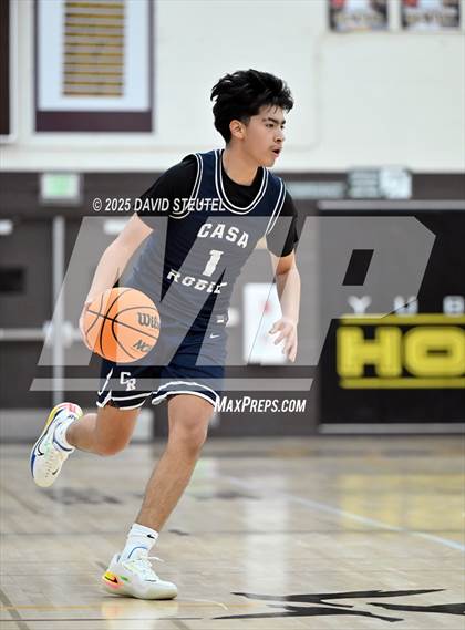 Thumbnail 1 in Casa Roble vs. Lincoln (Mel Good Holiday Classic) photogallery.