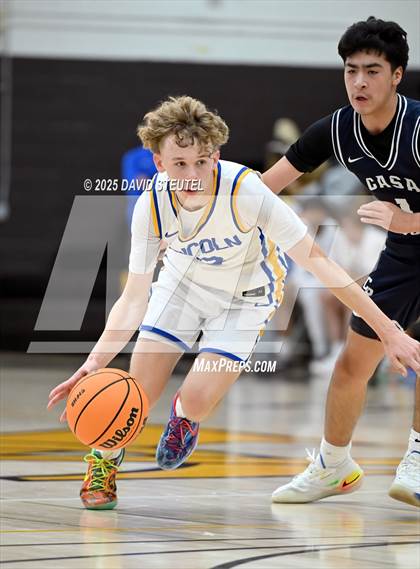 Thumbnail 2 in Casa Roble vs. Lincoln (Mel Good Holiday Classic) photogallery.