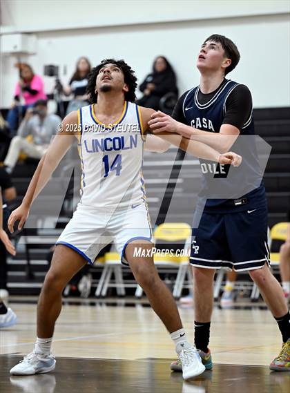 Thumbnail 3 in Casa Roble vs. Lincoln (Mel Good Holiday Classic) photogallery.