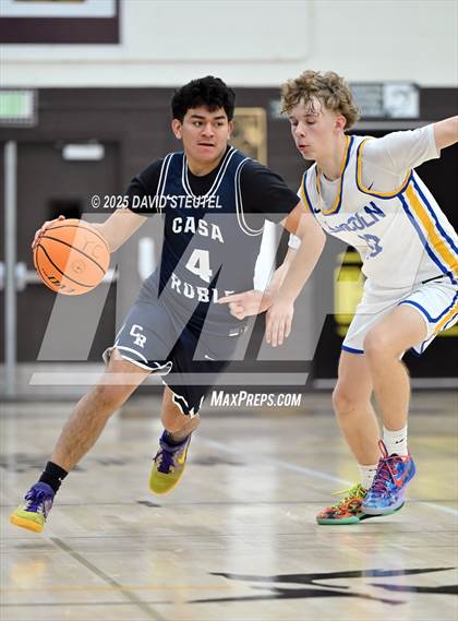 Thumbnail 1 in Casa Roble vs. Lincoln (Mel Good Holiday Classic) photogallery.