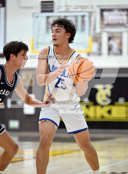 Thumbnail 2 in Casa Roble vs. Lincoln (Mel Good Holiday Classic) photogallery.