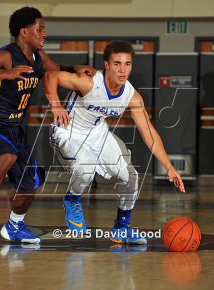 Thumbnail 1 in Santa Margarita vs. King (MaxPreps Holiday Classic) photogallery.
