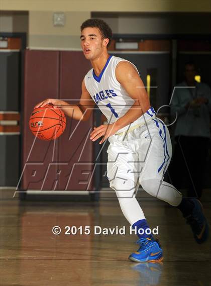Thumbnail 1 in Santa Margarita vs. King (MaxPreps Holiday Classic) photogallery.