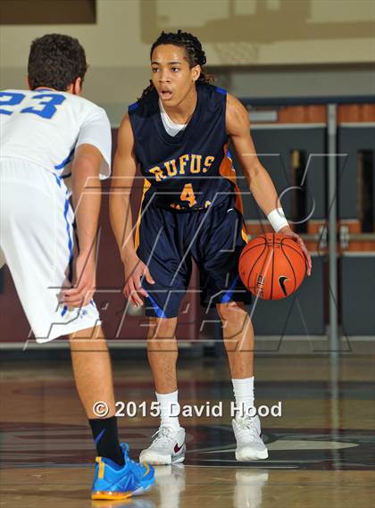 Thumbnail 1 in Santa Margarita vs. King (MaxPreps Holiday Classic) photogallery.