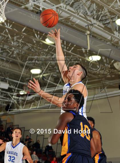 Thumbnail 3 in Santa Margarita vs. King (MaxPreps Holiday Classic) photogallery.