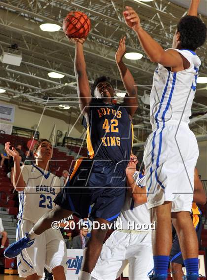 Thumbnail 3 in Santa Margarita vs. King (MaxPreps Holiday Classic) photogallery.