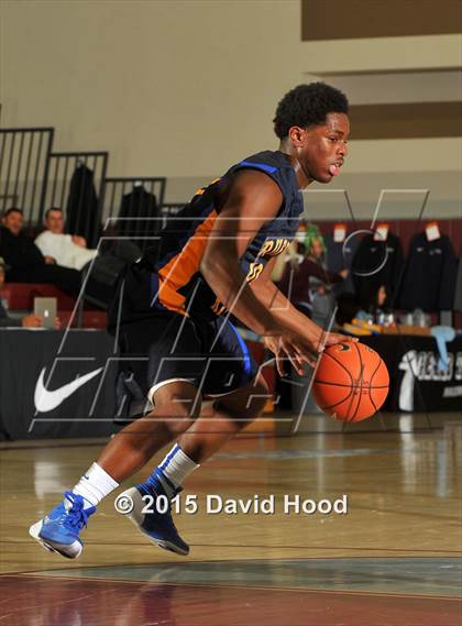 Thumbnail 3 in Santa Margarita vs. King (MaxPreps Holiday Classic) photogallery.