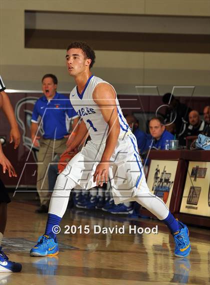 Thumbnail 3 in Santa Margarita vs. King (MaxPreps Holiday Classic) photogallery.