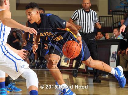 Thumbnail 1 in Santa Margarita vs. King (MaxPreps Holiday Classic) photogallery.