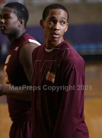 Thumbnail 3 in St. Raymond Boys vs. Mt. Vernon (SNY Invitational) photogallery.