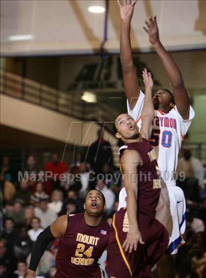 Thumbnail 2 in St. Raymond Boys vs. Mt. Vernon (SNY Invitational) photogallery.