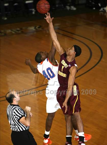Thumbnail 1 in St. Raymond Boys vs. Mt. Vernon (SNY Invitational) photogallery.