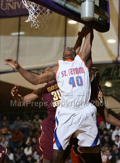 Thumbnail 3 in St. Raymond Boys vs. Mt. Vernon (SNY Invitational) photogallery.