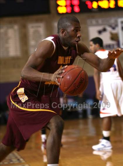 Thumbnail 1 in St. Raymond Boys vs. Mt. Vernon (SNY Invitational) photogallery.