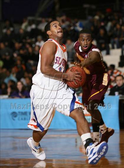 Thumbnail 1 in St. Raymond Boys vs. Mt. Vernon (SNY Invitational) photogallery.
