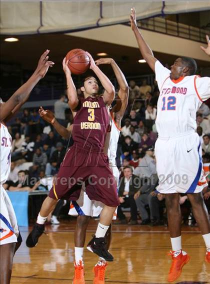 Thumbnail 1 in St. Raymond Boys vs. Mt. Vernon (SNY Invitational) photogallery.