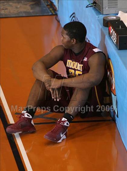 Thumbnail 1 in St. Raymond Boys vs. Mt. Vernon (SNY Invitational) photogallery.