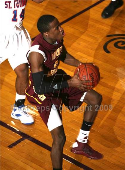 Thumbnail 3 in St. Raymond Boys vs. Mt. Vernon (SNY Invitational) photogallery.