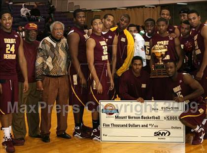 Thumbnail 3 in St. Raymond Boys vs. Mt. Vernon (SNY Invitational) photogallery.