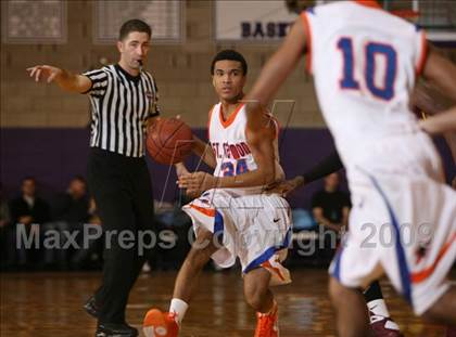 Thumbnail 1 in St. Raymond Boys vs. Mt. Vernon (SNY Invitational) photogallery.