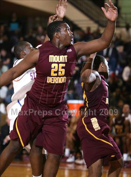 Thumbnail 3 in St. Raymond Boys vs. Mt. Vernon (SNY Invitational) photogallery.