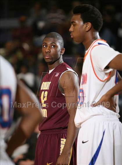 Thumbnail 2 in St. Raymond Boys vs. Mt. Vernon (SNY Invitational) photogallery.