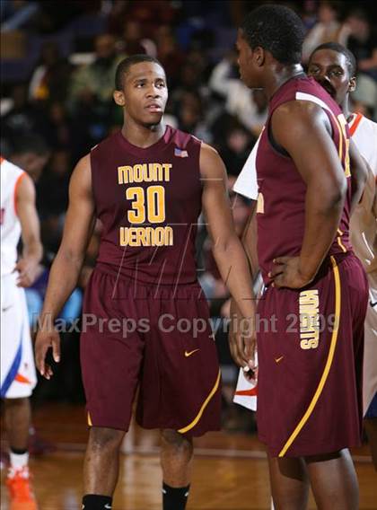 Thumbnail 2 in St. Raymond Boys vs. Mt. Vernon (SNY Invitational) photogallery.