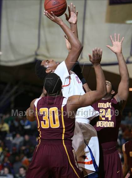 Thumbnail 2 in St. Raymond Boys vs. Mt. Vernon (SNY Invitational) photogallery.