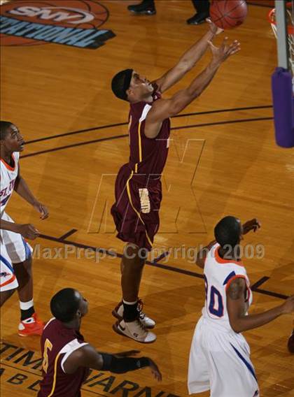 Thumbnail 1 in St. Raymond Boys vs. Mt. Vernon (SNY Invitational) photogallery.