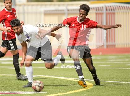 Thumbnail 2 in Washington vs. Paradise Valley (AIA 5A Quarterfinals) photogallery.