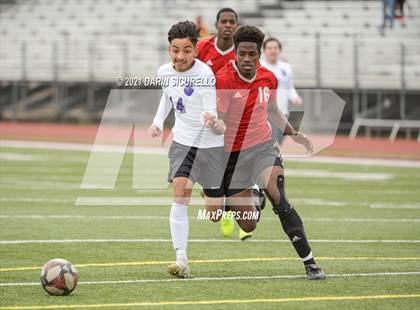 Thumbnail 2 in Washington vs. Paradise Valley (AIA 5A Quarterfinals) photogallery.