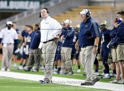 Thumbnail 2 in Klein Collins vs. Skyline (UIL 6A Semifinal) photogallery.