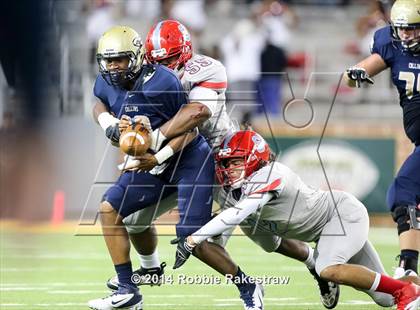 Thumbnail 3 in Klein Collins vs. Skyline (UIL 6A Semifinal) photogallery.