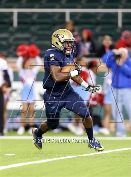Thumbnail 3 in Klein Collins vs. Skyline (UIL 6A Semifinal) photogallery.