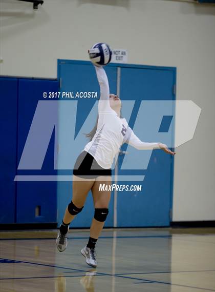Thumbnail 1 in Cantwell-Sacred Heart vs Holy Family photogallery.